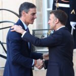 Francia gana 3.000 millones gracias a la reventa de la energía renovable que compra a España a precio de saldo