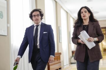 El diputado de Vox José María Figaredo acumula denuncias por llamar a “cazar” a los migrantes de Ceuta