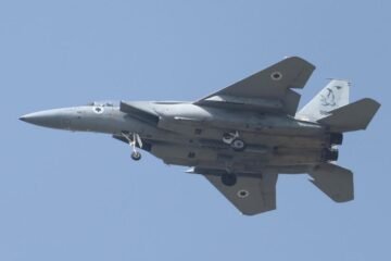 Siria acusa a Israel de bombardear una base militar aérea en el norte del país