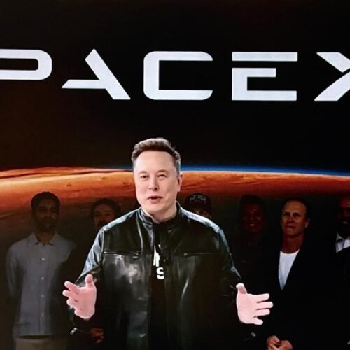 Zelenski y Fédorov se disputan la cercanía de Elon Musk para atraer su tecnología a Ucrania