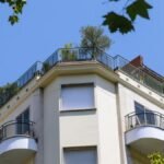 Así es el ático de cinco dormitorios con baño y terraza exclusiva comprado por el Gobierno de Ayuso