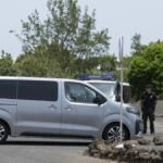 Sánchez llega a Lanzarote para iniciar sus vacaciones en La Mareta