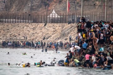 La Guardia Civil encuentra otro cuerpo sin vida y se elevan a 83 las víctimas de la entrada masiva halladas en Ceuta