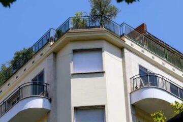 El Gobierno de Ayuso buscó un piso con “gran terraza” antes de justificar el ático como oficina