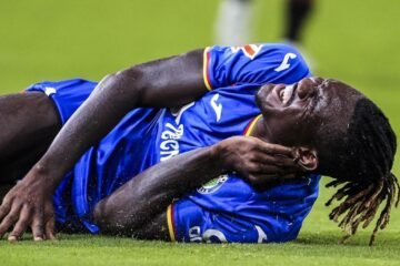 El desgarrador mensaje de Christantus Uche tras confirmarse su grave lesión: “Es duro”