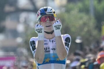 Vollering devuelve el golpe y se viste de amarillo antes etapa final en Niza