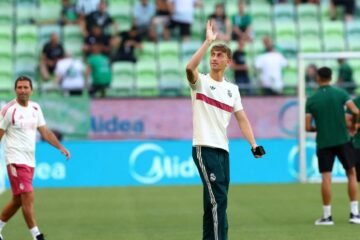 Huijsen no esquiva la sombra de Sergio Ramos: “Jugaba con sus botas, quería ser como él”