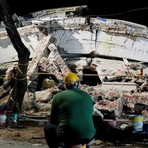 Exteriores reduce a 75 los españoles desaparecidos en el terremoto de Colombia, sin constar fallecidos ni heridos