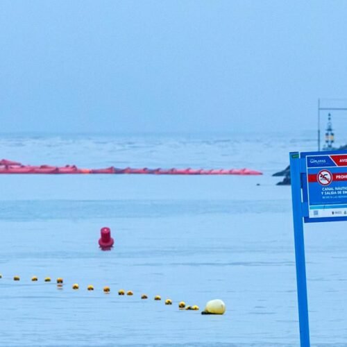 Interior instala en el dique sur de Melilla una barrera flotante en el mar como en Ceuta