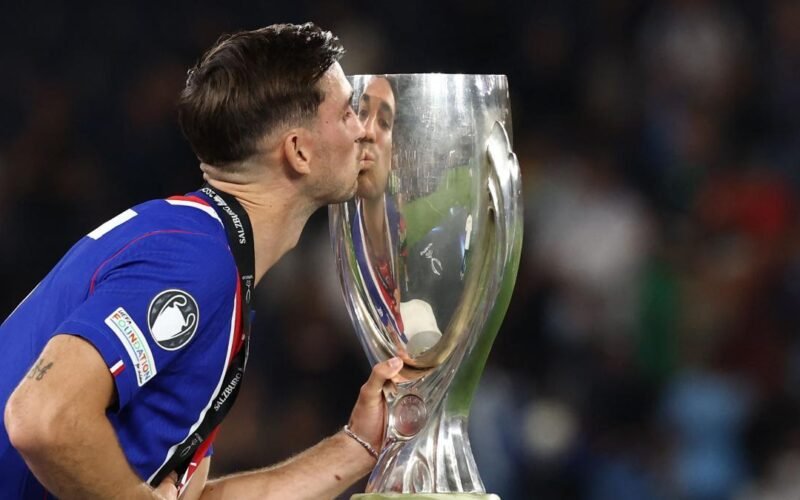 Fabián Ruiz rompe con los lujos del PSG: el sorprendente precio del coche con el que va a entrenar