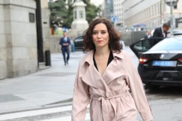 Ayuso pierde su armadura