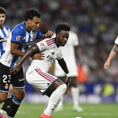 El Espanyol estalla contra el arbitraje a Vinicius: “¿A partir de cuántas piscinas se saca la segunda amarilla?”