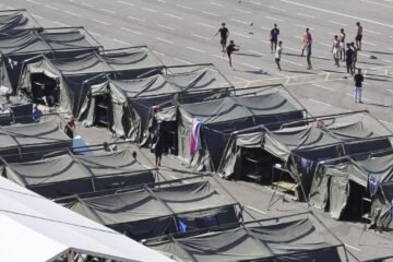 El Gobierno respetará las competencias de Ceuta pero gestionará los espacios disponibles para acoger inmigrantes