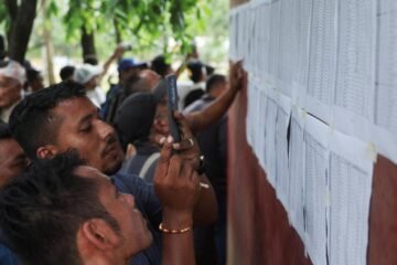 Localizado uno de los tres españoles desaparecidos tras las riadas en Nepal