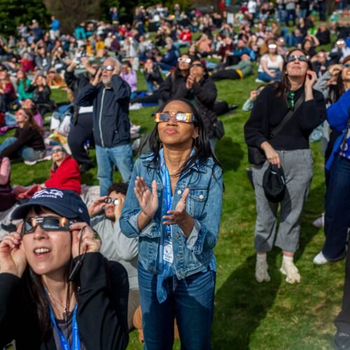 Mapa de sitios donde ver el eclipse total: EL PAÍS completa un buscador con casi 500 miradores oficiales