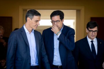 El Gobierno se estrella con su decreto de ‘lobbies’ y los grandes del Ibex dan la espalda al registro obligatorio a la espera de otra ley