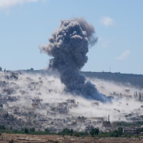 Ataques israelíes a una ciudad del sur del Líbano dejan 13 muertos entre ellos seis niños