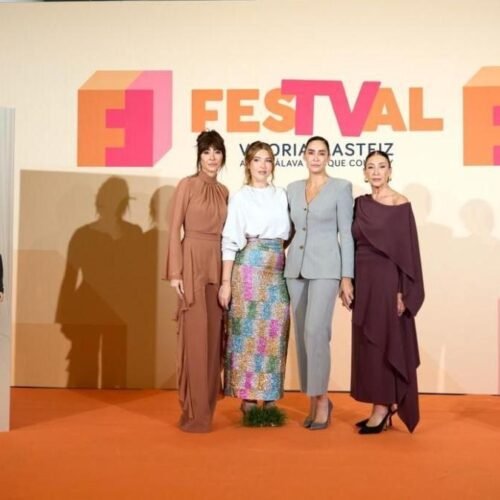 “No somos una familia perfecta pero somos auténticas”: Vicky Martín Berrocal y su familia regresan a la televisión