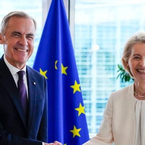 Mark Carney interviene ante el Parlamento Europeo y comparece junto a Roberta Metsola
