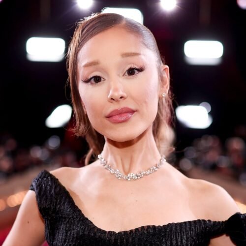 Ariana Grande se despide entre lágrimas de sus fans antes de retirarse temporalmente: “Siempre atesoraré esta experiencia”