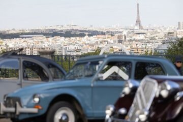 París se rinde al legado de Citroën: así fue el primer Classic Tour por las calles de la capital francesa