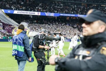 Se busca a los ‘piratas’ que te ofrecen el fútbol por 70 euros al año: “No es Robin Hood, son mafias”
