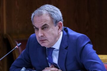 La Fiscalía pide añadir a la imputación de Zapatero el delito de malversación